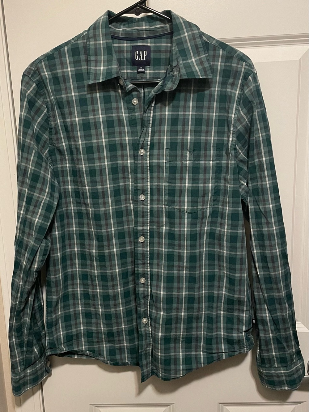 GAP Men's Green Plaid Long Sleeve Button-Up Woven Shirt Medium